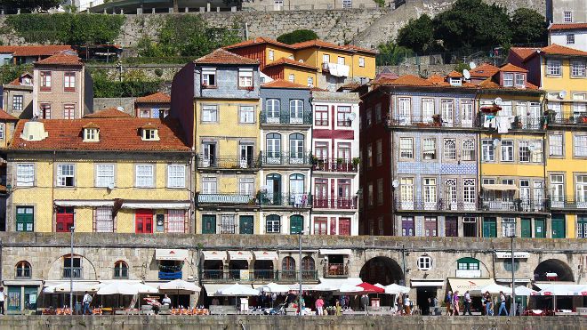 Comptoir des Voyage_Porto by Paz Ruiz Buesco
場所: Porto_Ribeira
写真: Comptoir des Voyage_by Paz Ruiz Buesco