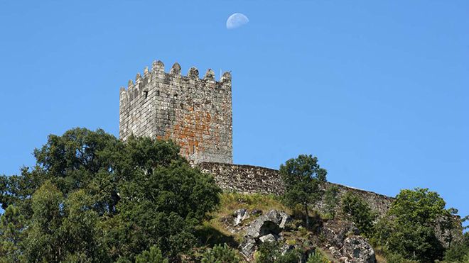 Castelo de Arnoia
Plaats: Arnoia - Celorico de Basto
Foto: Rota do Românico