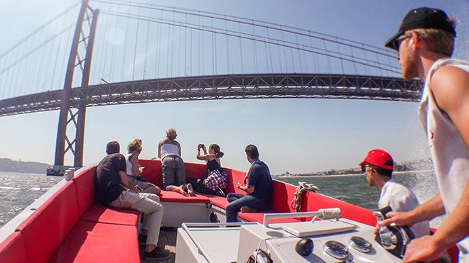 Helloboat
Lieu: Lisboa
Photo: Helloboat