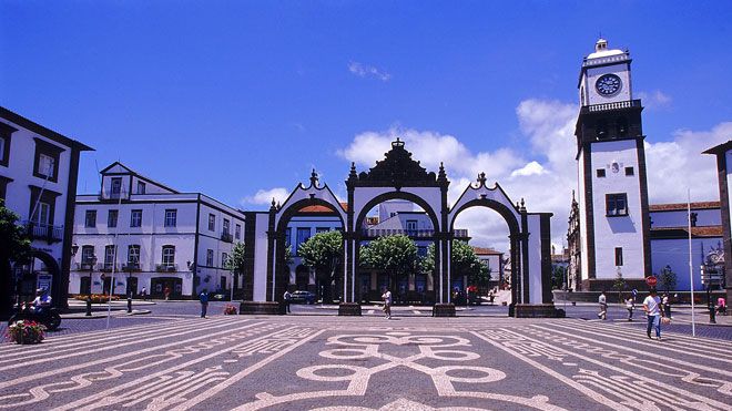 Ponta Delgada
場所: Açores
写真: Açores