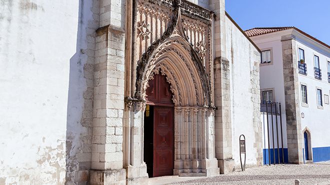 Igreja da Graça
Local: Santarém
Foto: Shutterstock