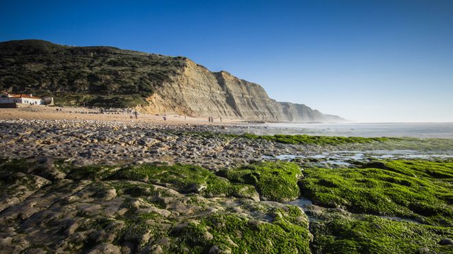 Praia do Magoito
場所: Sintra
写真: Shutterstock_LX_nvphoto