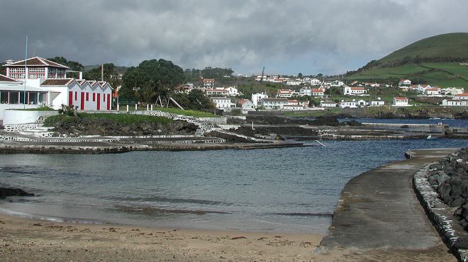 Zona Balnear de Porto Martins
Local: Praia da Vitória - Terceira
Foto: ABAE