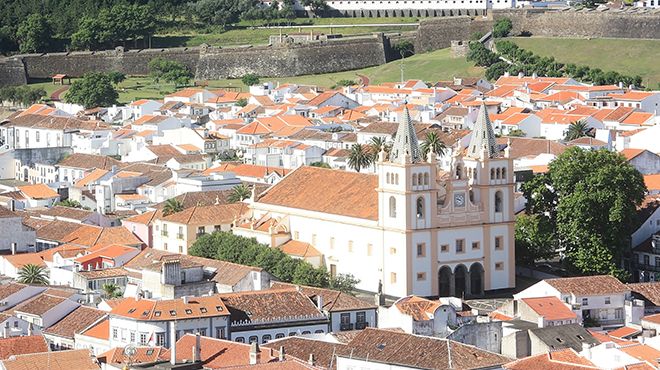 Sé Catedral de Angra do Heroísmo
場所: Ilha Terceira, Açores
写真: Shutterstock
