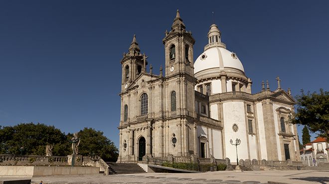 Santuário de Nossa Senhora do Sameiro
Ort: Braga
Foto: Francisco Carvalho - Amatar Santuário de Nossa Senhora do Sameiro
Ort: Braga
Foto: Francisco Carvalho - Amatar