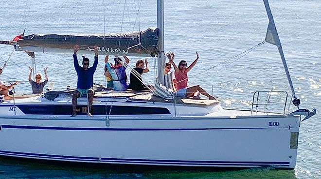 Bloo Boat Charter
Foto: Bloo Boat Charter