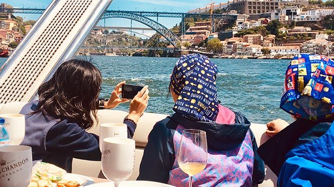 CECLONE
Место: Vila Nova de Gaia
Фотография: CECLONE CECLONE
Место: Vila Nova de Gaia
Фотография: CECLONE