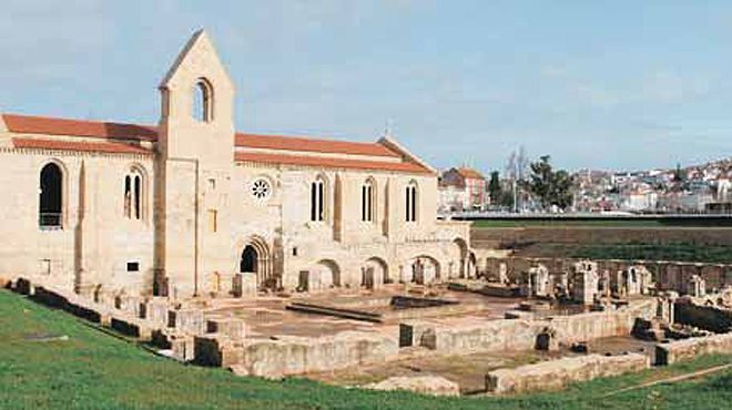 Mosteiro de Santa Clara-a-velha
Ort: Coimbra
Foto: Mosteiro de Santa Clara-a-velha Mosteiro de Santa Clara-a-velha
Ort: Coimbra
Foto: Mosteiro de Santa Clara-a-velha