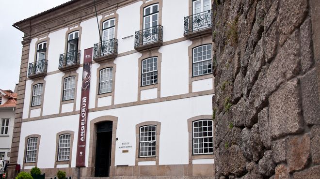 Museu de Alberto Sampaio
Lugar Guimarães
Foto: Museu de Alberto Sampaio Museu de Alberto Sampaio
Lugar Guimarães
Foto: Museu de Alberto Sampaio