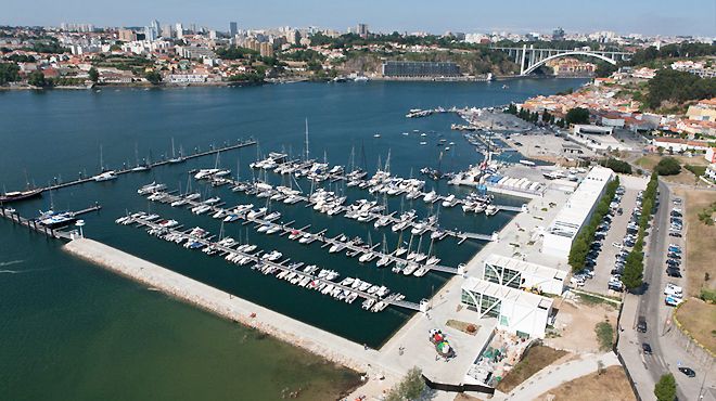 Douro Marina
場所: Vila Nova de Gaia
写真: Douro Marina