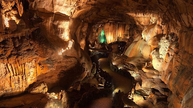 Grutas Mira De Aire
場所: Grutas Mira De Aire
写真: Luis Afonso