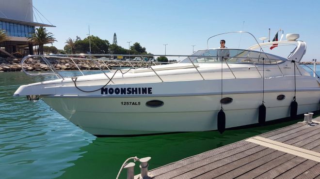 Moonshine Boats
Ort: Marina de Vilamoura
Foto: Moonshine Boats Moonshine Boats
Ort: Marina de Vilamoura
Foto: Moonshine Boats