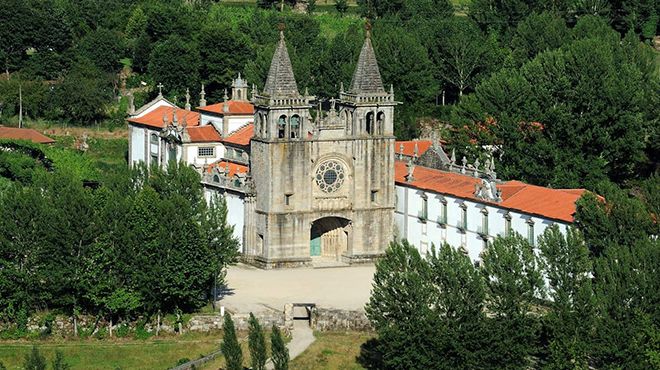 Mosteiro de Santa Maria de Pombeiro
場所: Pombeiro de Ribavizela - Felgueiras
写真: Rota do Românico