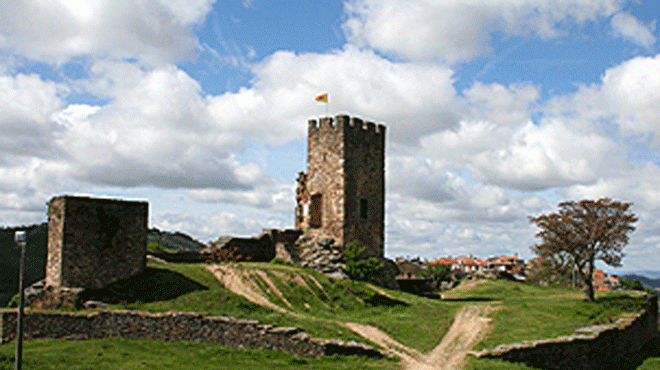 Castelo de Mogadouro