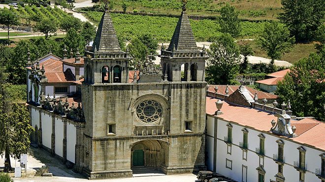 Mosteiro de Santa Maria de Pombeiro Mosteiro de Santa Maria de Pombeiro