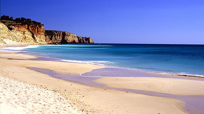 Praia De Porto De Mós | Www.visitportugal.com