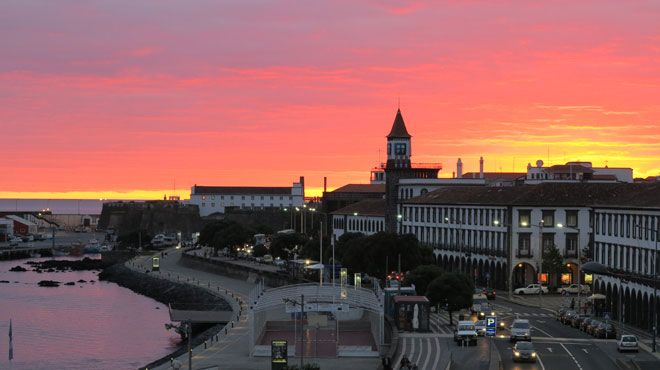 Ponta Delgada by sunset
Luogo: Ponta Delgada_São Miguel Island_Azores
Photo: Turismo dos Açores