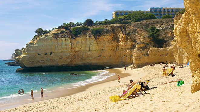 Praia da Cova Redonda
地方: Lagoa
照片: Hélio Ramos