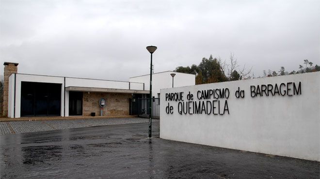 Parque de Campismo da Barragem de Queimadela
Ort: Fafe
Foto: Parque de Campismo da Barragem de Queimadela