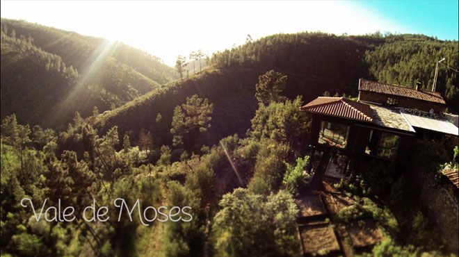 Vale de Moses
場所: Oleiros
写真: Vale de Moses