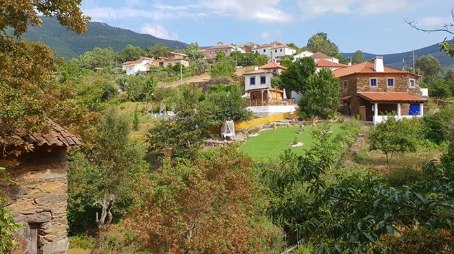 Casas de Campo Aldeia de Camelo
Ort: Castanheira de Pêra
Foto: Casas de Campo Aldeia de Camelo