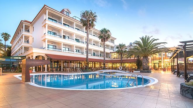 Hotel Galosol
Luogo: Madeira
Photo: Hotel Galosol Hotel Galosol
Luogo: Madeira
Photo: Hotel Galosol