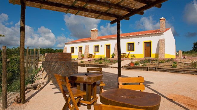Quinta das Águas
Place: Aljezur
Photo: Quinta das Águas Quinta das Águas
Place: Aljezur
Photo: Quinta das Águas