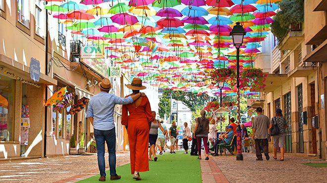 Love Love Umbrella
Photo: Love Love Umbrella