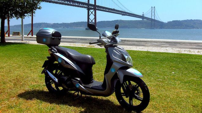 Scooterlisbon
Lieu: Lisboa
Photo: Scooterlisbon