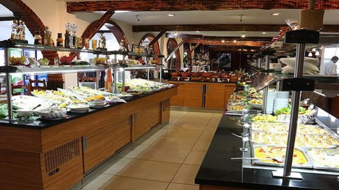 Restaurante Rodízio Brasil - Giramar
場所: Almada
写真: Restaurante Rodízio Brasil - Giramar