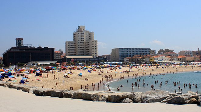 Praia da Baía
場所: Espinho
写真: CM Espinho