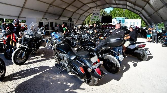 Concentração Internacional de Motos
場所: Góis Moto Clube
写真: DR