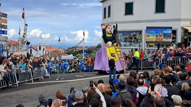 Festa dos Compadres
場所: Câmara Municipal de Santana
写真: DR