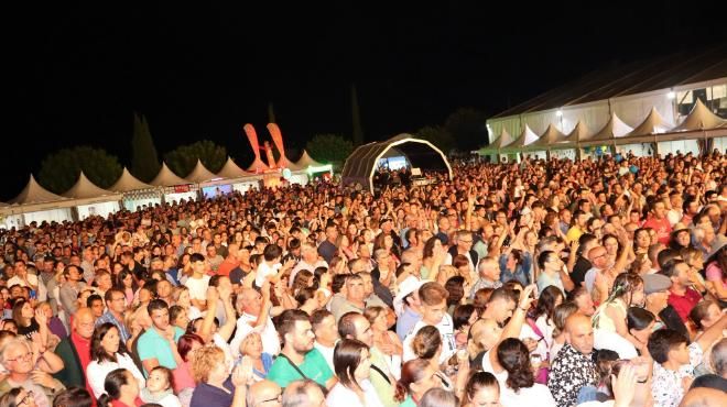 ExpoMontemuro
Plaats: Câmara Municipal de Cinfães
Foto: DR ExpoMontemuro
Plaats: Câmara Municipal de Cinfães
Foto: DR