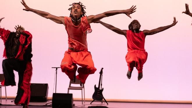 Dorothée Munyaneza – Umuko
場所: Culturgest
写真: DR Dorothée Munyaneza – Umuko
場所: Culturgest
写真: DR