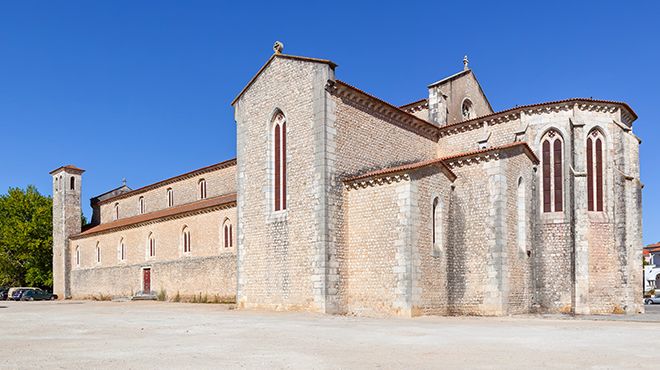 Igreja de Santa Clara
場所: Santarém
写真: Shutterstock_StockPhotosArt