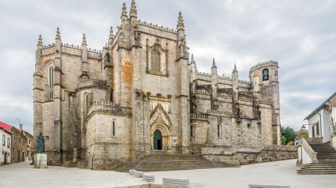 View at the Cathedral of Guarda
照片: Shutterstock_ milosk50