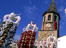 Festa dos Tabuleiros (Festival of the Trays)