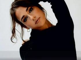 Carolina de Deus (Tábua)