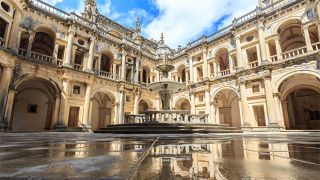 Convento de Cristo
Place: Tomar
Photo: Pigprox