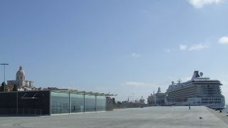 Porto de Lisboa - Santa Apolónia
Место:Lisboa
Фотография:Administração Porto de Lisboa