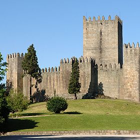 Castelo de Guimarães地方: Guimarães照片: Direcção Regional de Cultura do Norte