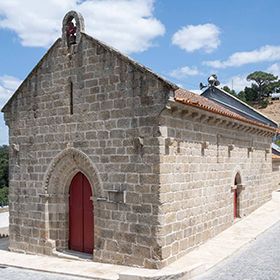 Igreja de Nossa Senhora da Natividade de EscamarãoLocal: Escamarão - Souselo - CinfãesFoto: Rota do Românico