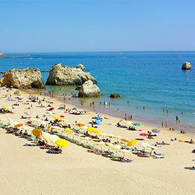 Praia dos Três Castelos場所: Portimão写真: Turismo do Algarve