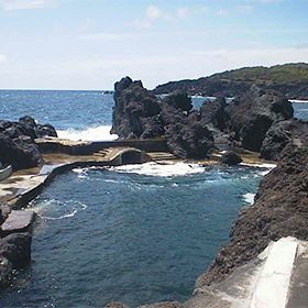 Zona Balnear do VaradouroLuogo: AçoresPhoto: Associação da Bandeira Azul Europa