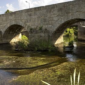 Ponte de VilelaLocal: Aveleda - LousadaFoto: Rota do Românico